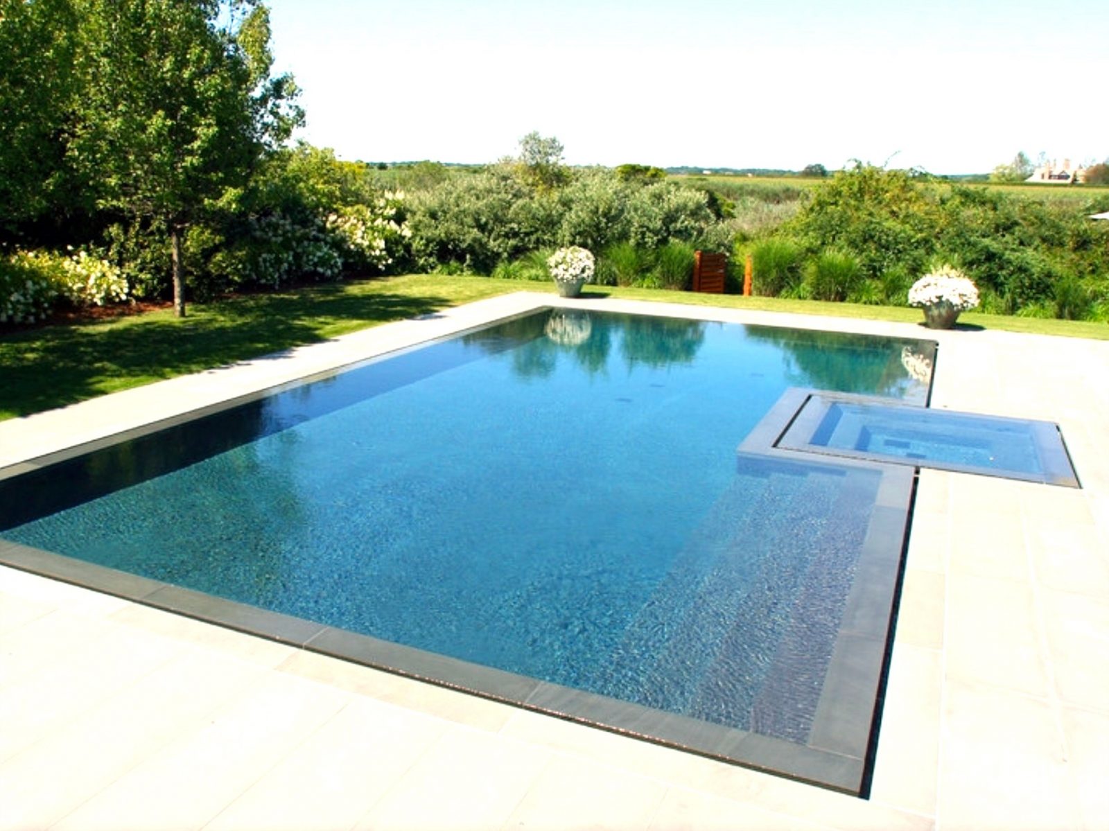 Exterior Design by Rick Howard Interior Design - Florida - 12